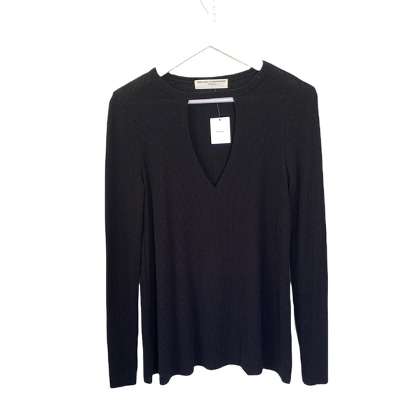 Urban Outfitters Project Social T Irresistible Cutout Deep-V Tee Small Black - Picture 7 of 16